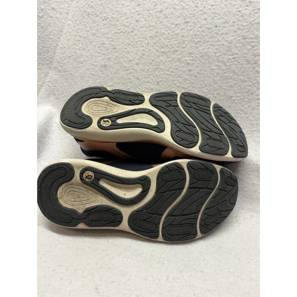 Lululemon Women's Chargefeel Workout Low Athletic Shoes 7.5 Navy Rose Gold Color